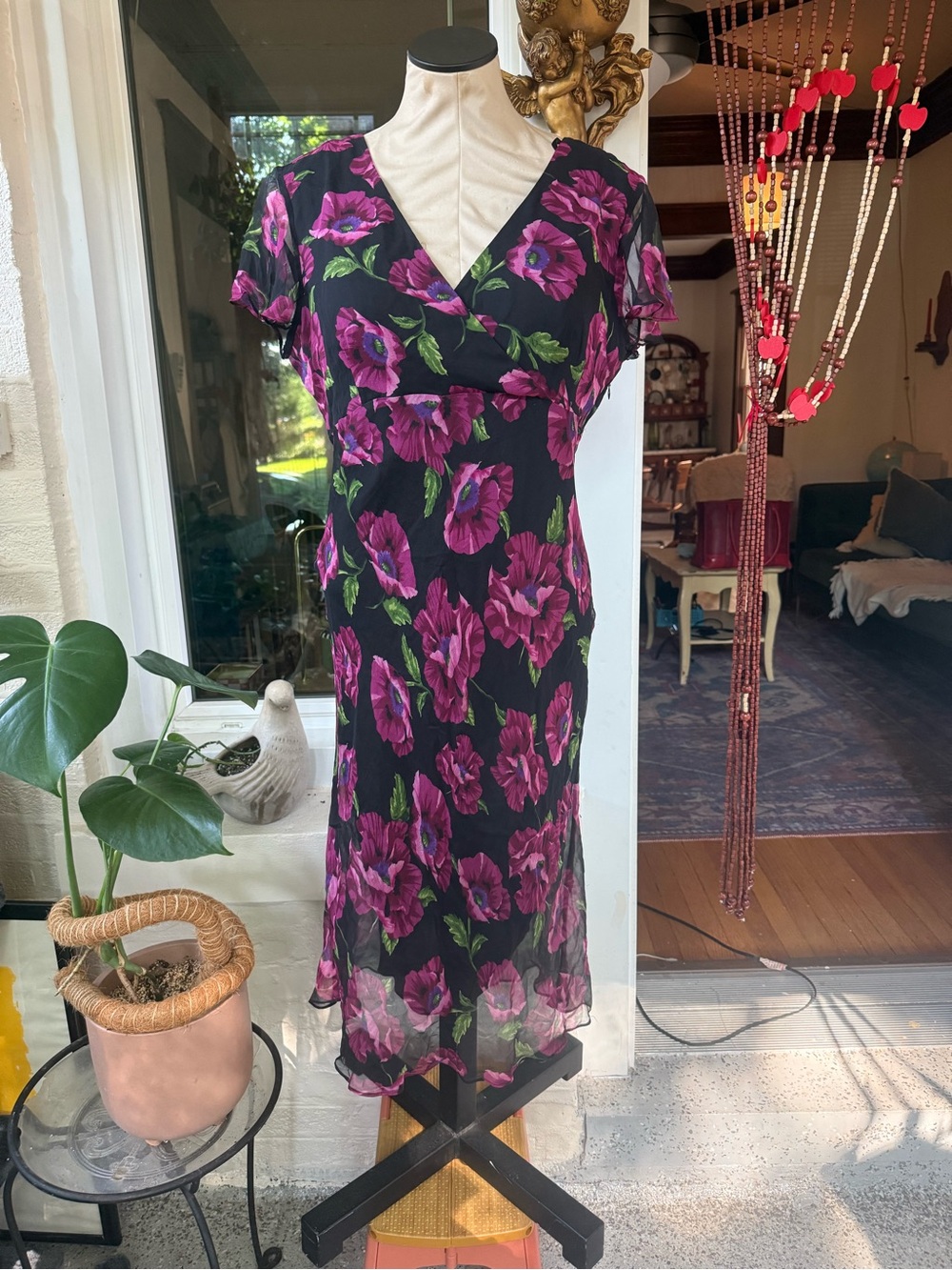 Robbie Bee Floral Midi Dress in Black with Magenta Flowers